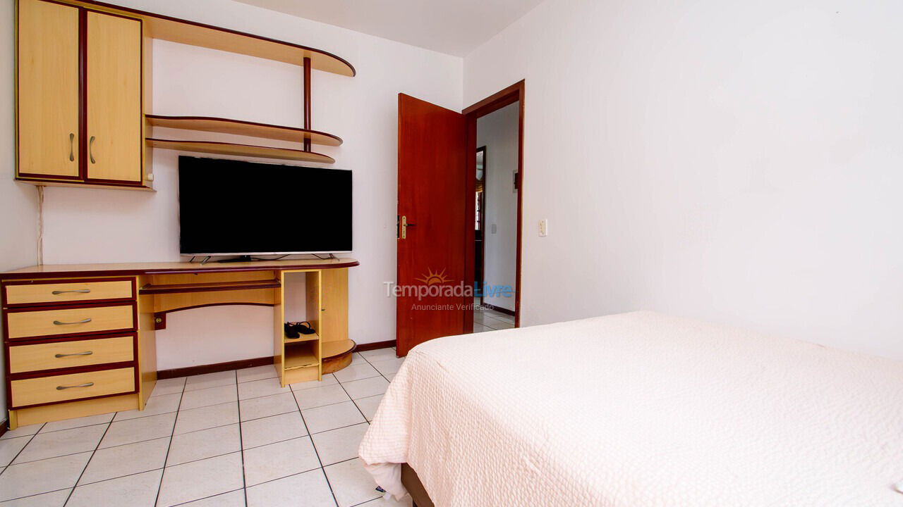 Casa para aluguel de temporada em Florianopolis (Praia dos Ingleses)