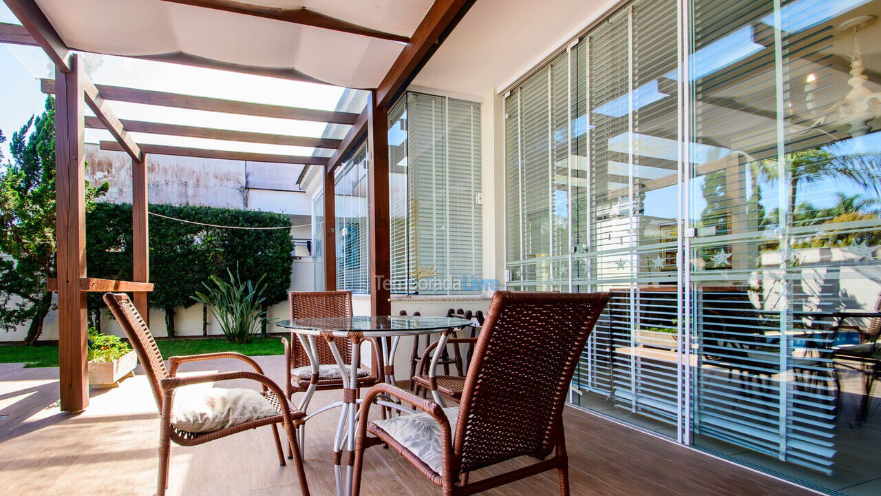 Casa para aluguel de temporada em Florianopolis (Jurerê Internacional)