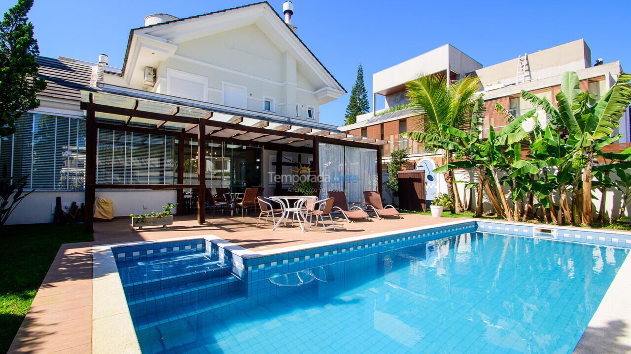 Casa para aluguel de temporada em Florianopolis (Jurerê Internacional)