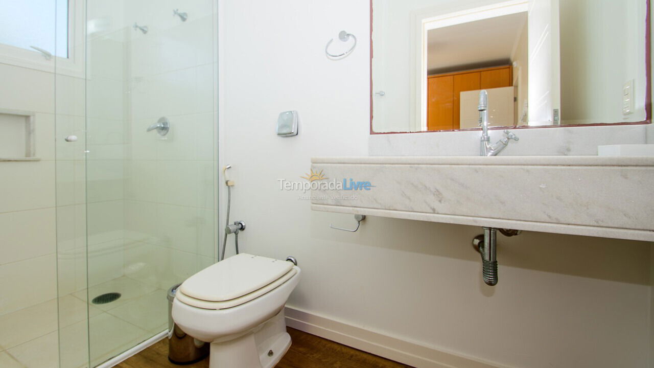 Casa para aluguel de temporada em Florianopolis (Jurerê Internacional)