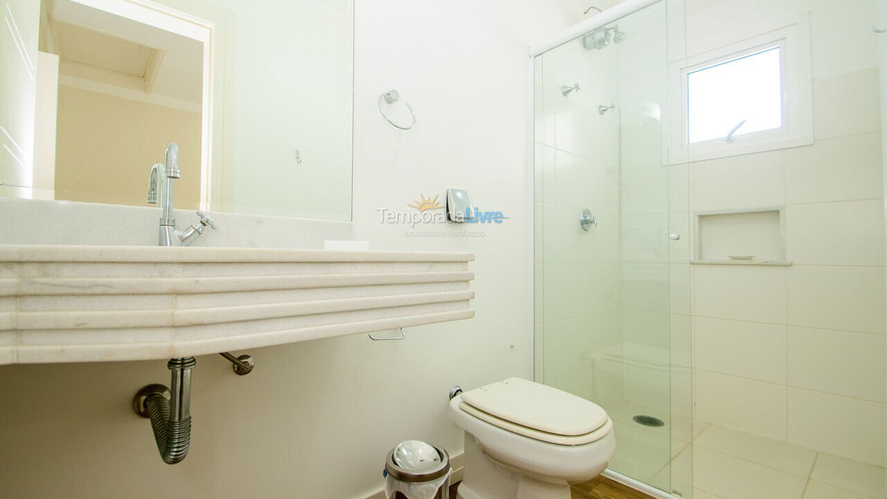 Casa para aluguel de temporada em Florianopolis (Jurerê Internacional)