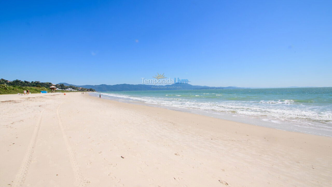 Casa para aluguel de temporada em Florianopolis (Jurerê Internacional)