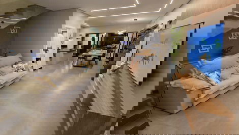 Sobrado Alto padrão com piscina aquecida em Itapoá-SC.