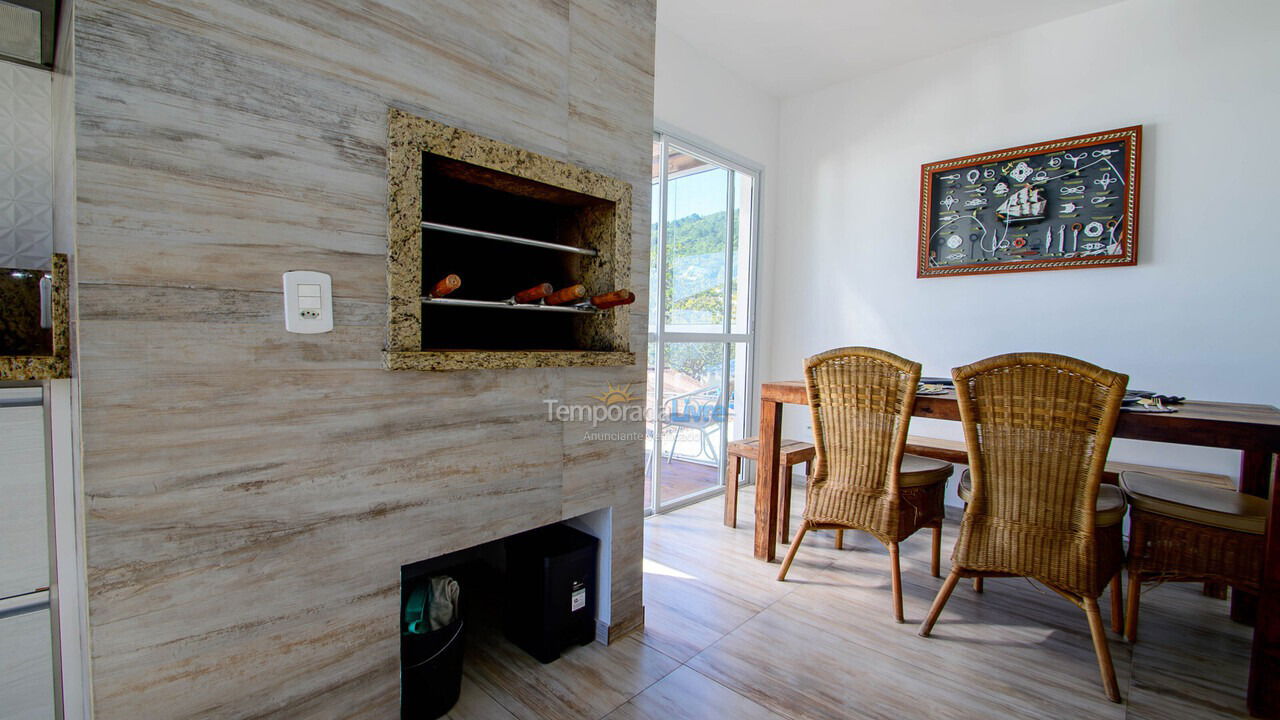 Apartamento para aluguel de temporada em Florianópolis (Lagoinha)