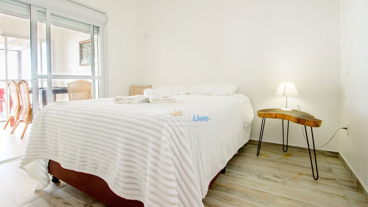 Apartamento para aluguel de temporada em Florianópolis (Lagoinha)