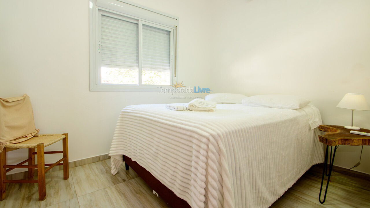 Apartamento para aluguel de temporada em Florianópolis (Lagoinha)