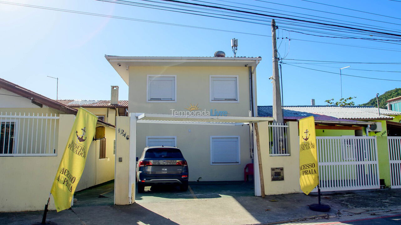 Apartamento para aluguel de temporada em Florianópolis (Lagoinha)