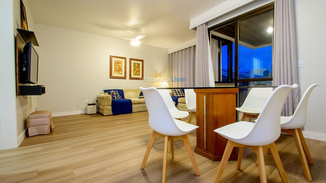 Apartamento para aluguel de temporada em Florianópolis (Brava)