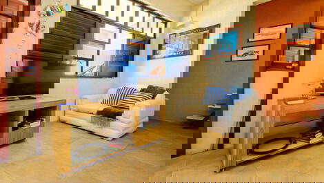 Large house with sea view, garden, 5 bedrooms with air, 50 meters from the sea