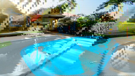 Excelente Casa para aluguel de temporada em Daniela, Florianópolis,...