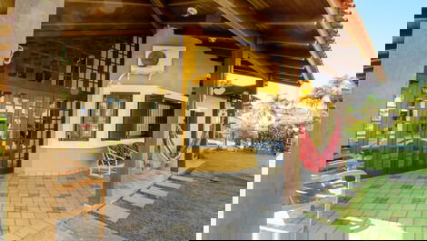 Excelente Casa para aluguel de temporada em Daniela, Florianópolis,...