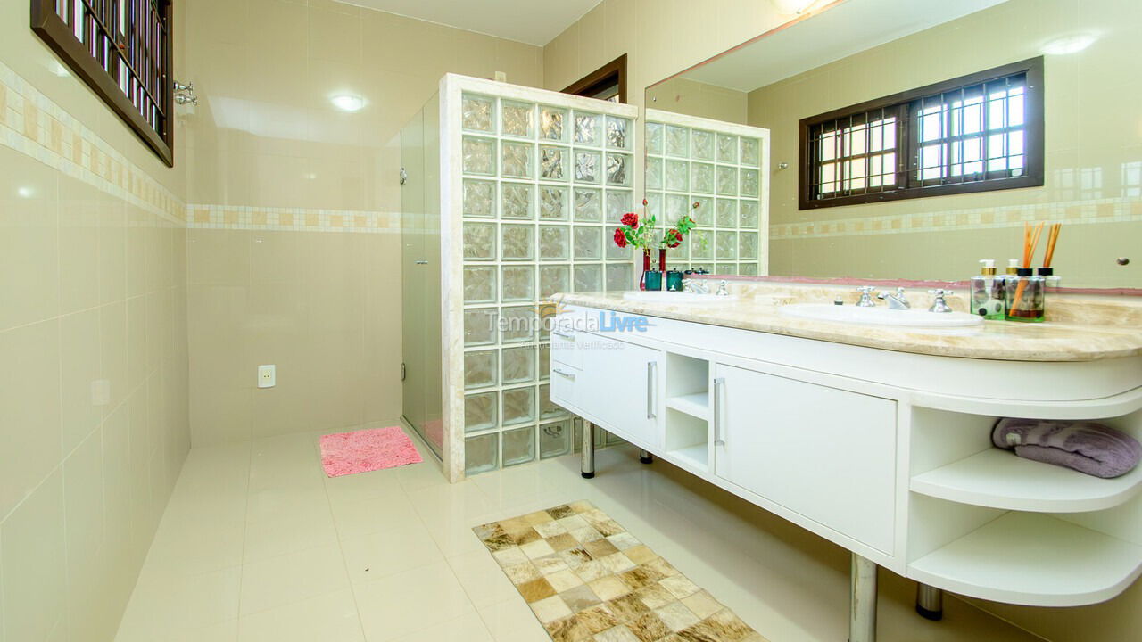 Casa para aluguel de temporada em Florianopolis (Daniela)