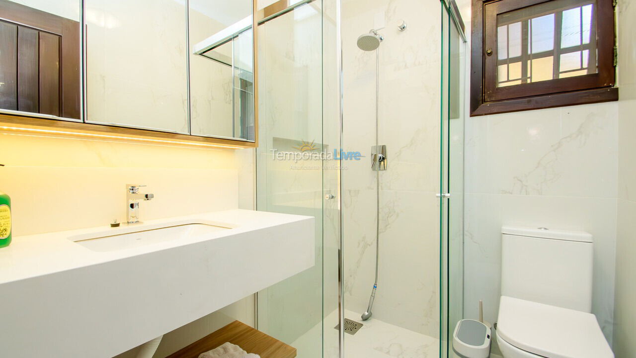 Casa para aluguel de temporada em Florianopolis (Daniela)