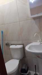 Kitenet completo en Tirirical a 5 minutos del aeropuerto y estación de autobuses