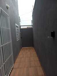 Kitenet completo en Tirirical a 5 minutos del aeropuerto y estación de autobuses