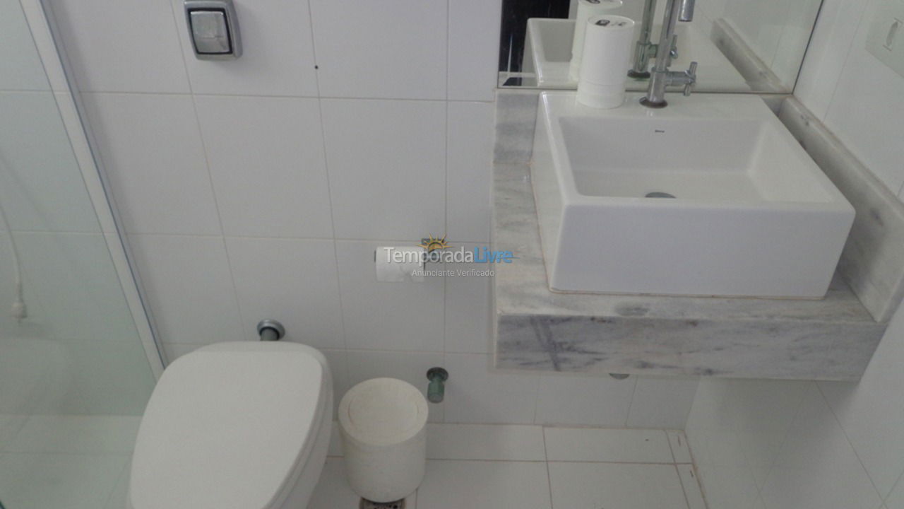 Apartamento para aluguel de temporada em Guarujá (Pitangueiras)