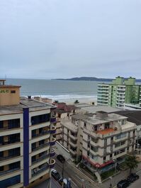 Apartamento para alugar em Itapema - Meia Praia