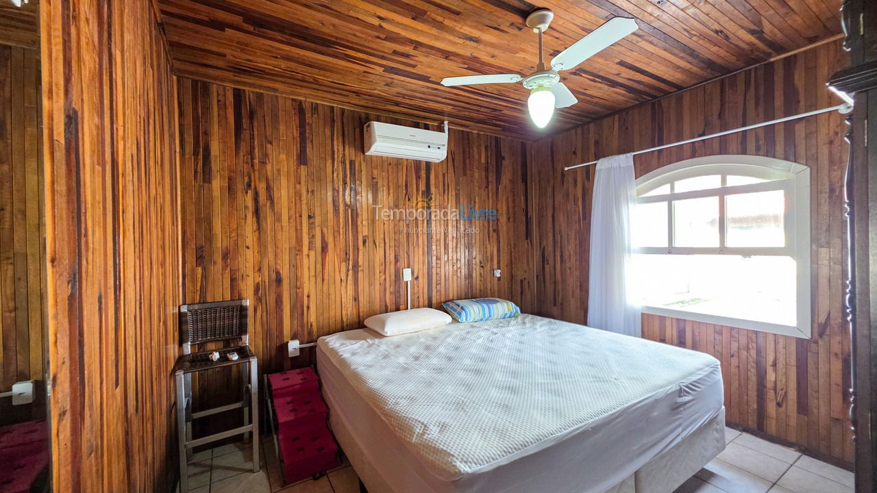 Casa para aluguel de temporada em São Francisco do Sul (Prainha)