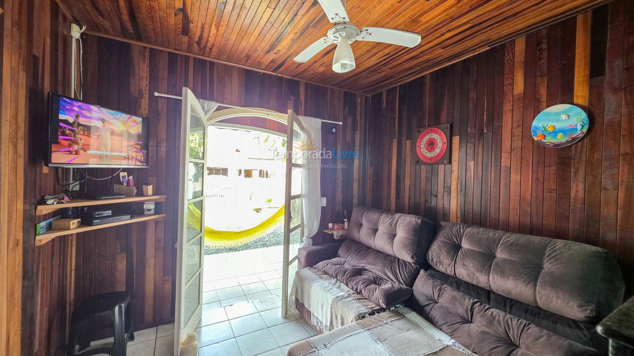 Casa para aluguel de temporada em São Francisco do Sul (Prainha)