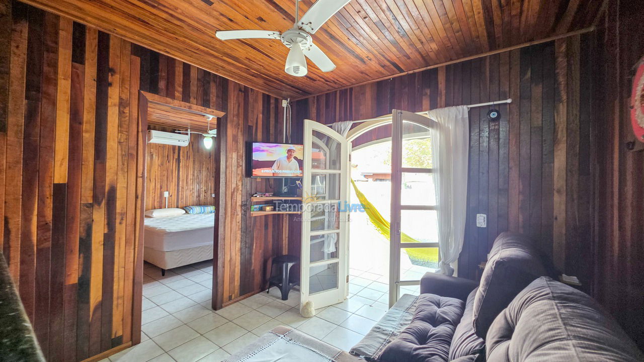 Casa para aluguel de temporada em São Francisco do Sul (Prainha)