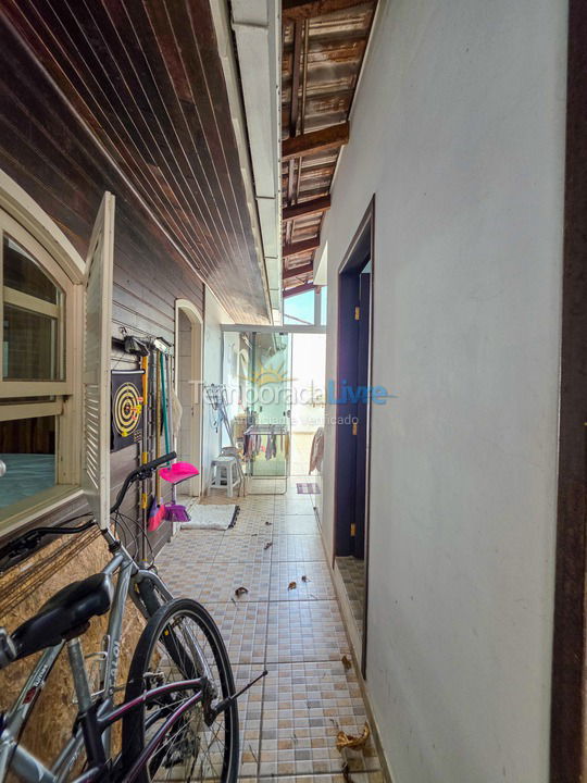 Casa para aluguel de temporada em São Francisco do Sul (Prainha)