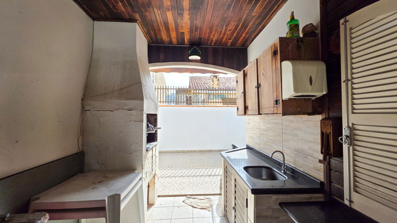 Casa para aluguel de temporada em São Francisco do Sul (Prainha)
