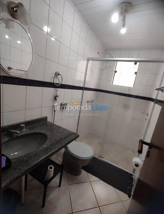 Apartamento para aluguel de temporada em Itapema (Meia Praia)