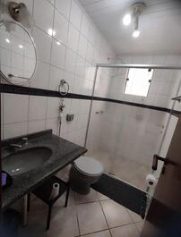 Frente Avenida e Vista Mar