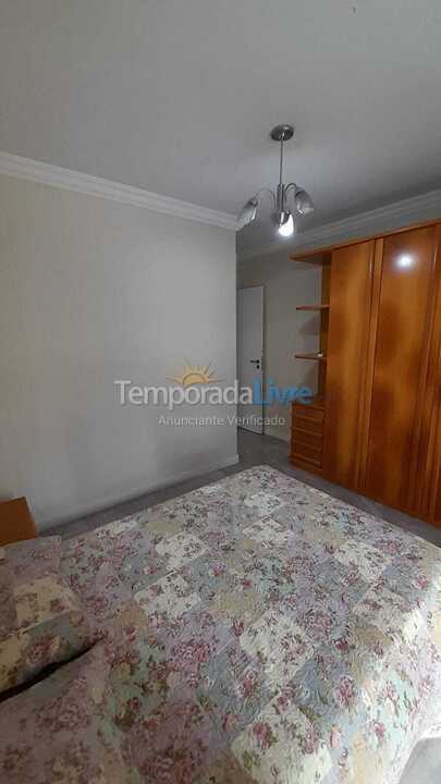 Apartamento para aluguel de temporada em Itapema (Meia Praia)