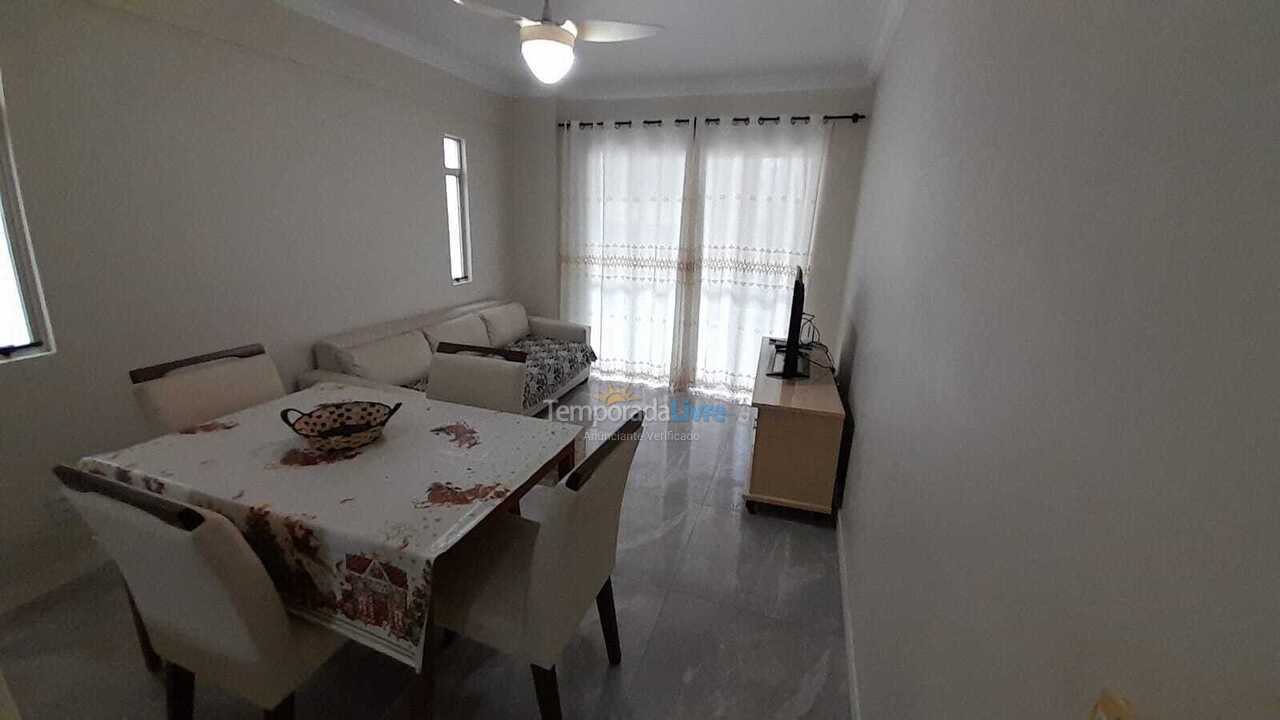 Apartamento para aluguel de temporada em Itapema (Meia Praia)