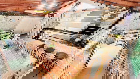 Área de churrasqueira