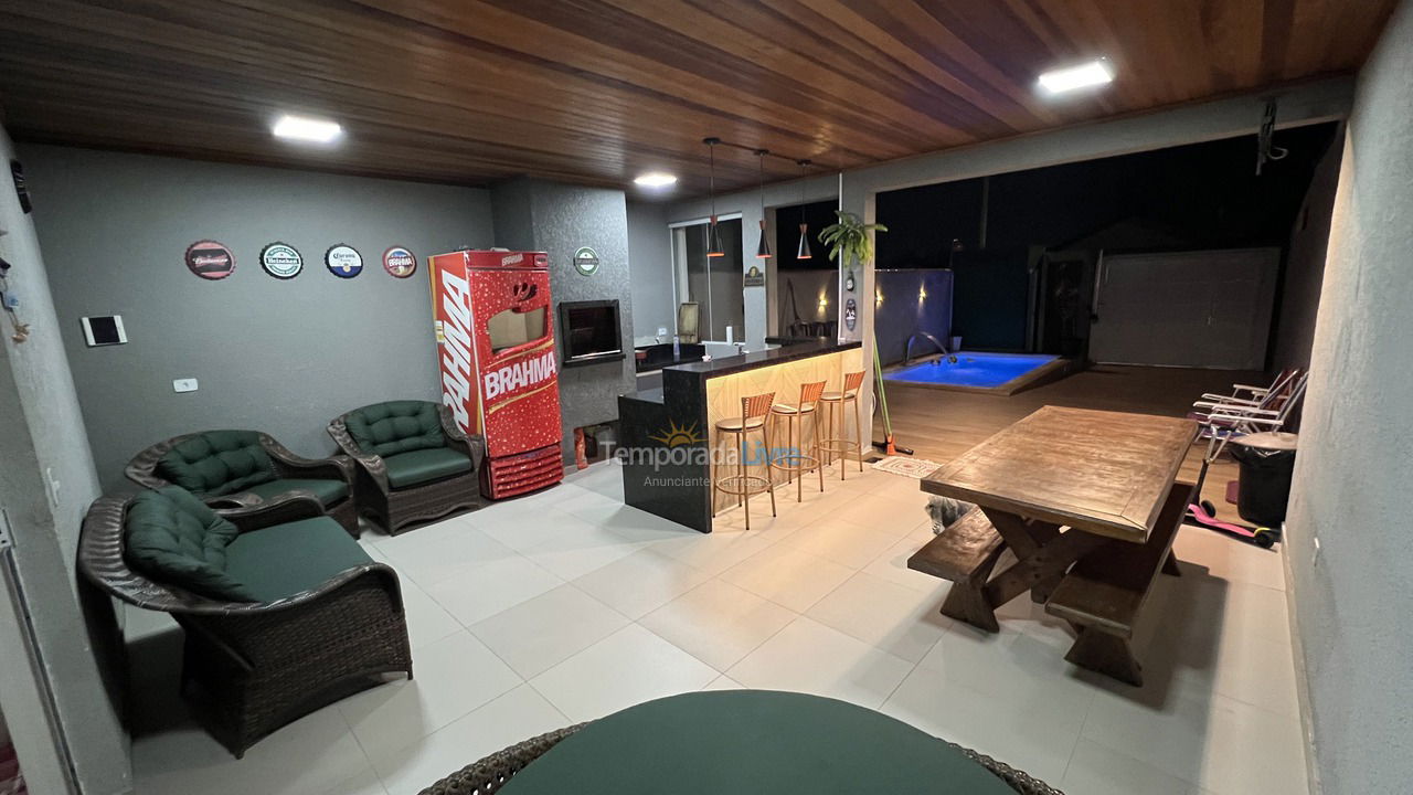 Casa para alquiler de vacaciones em Matinhos (Caiobá)