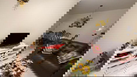 Excelente Apartamento Meia Praia