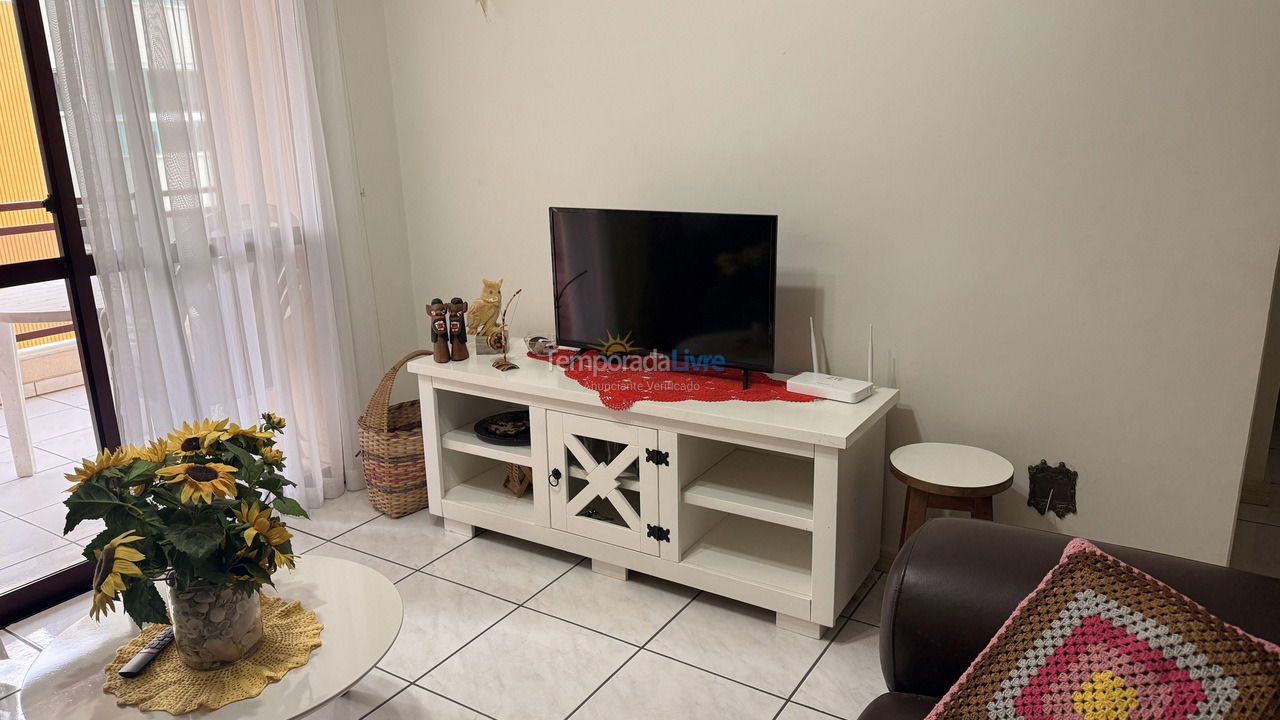 Apartamento para aluguel de temporada em Itapema (Meia Praia)