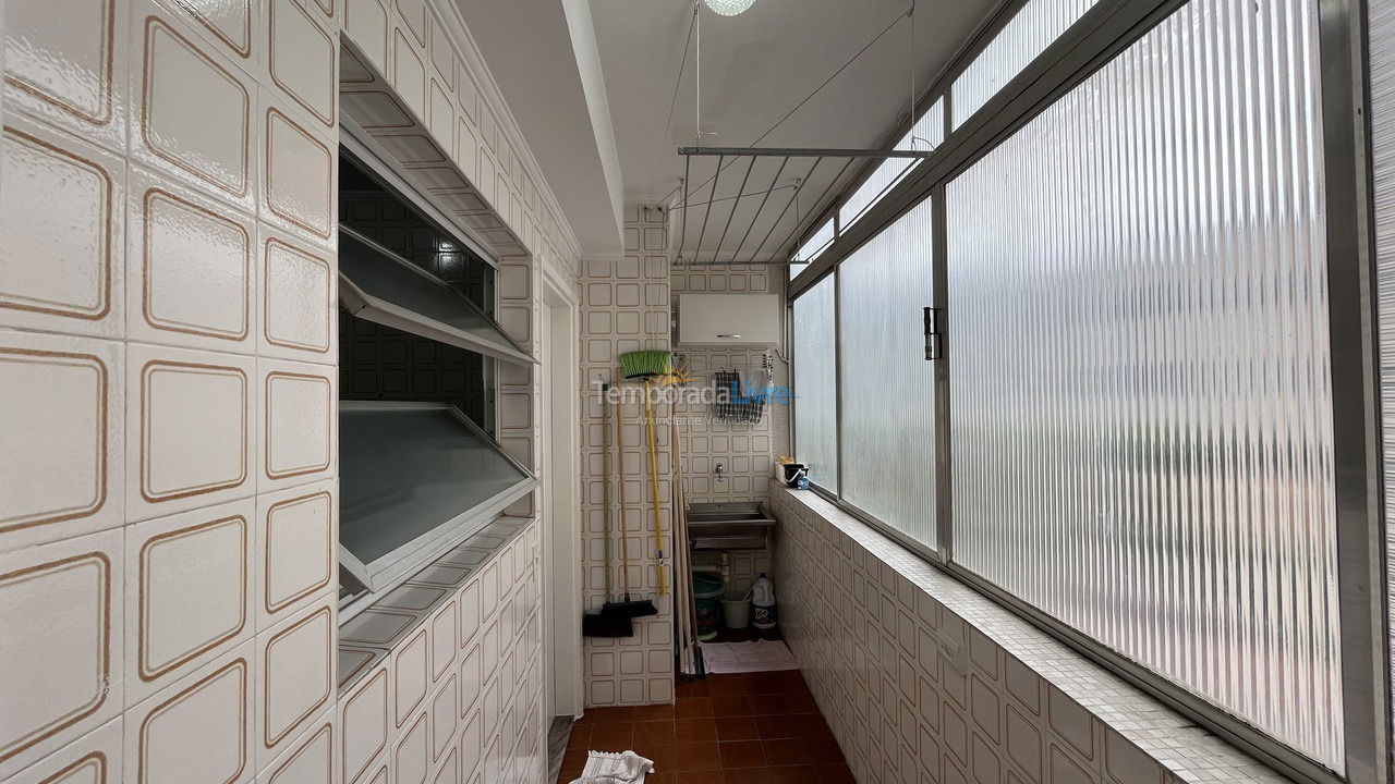 Área de serviço  Apartamento para aluguel de temporada em Guarujá (Pitangueiras)