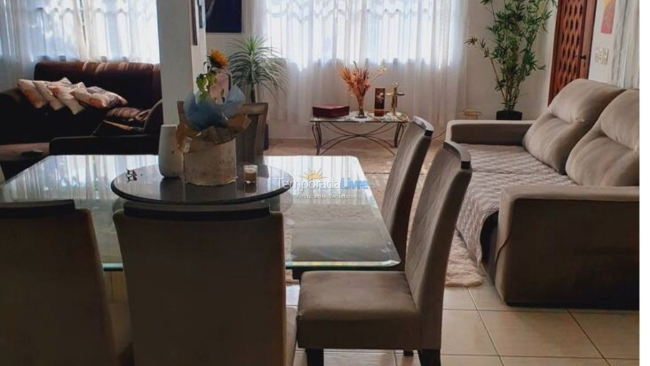 Casa para aluguel de temporada em Balneário Camboriú (Centro)