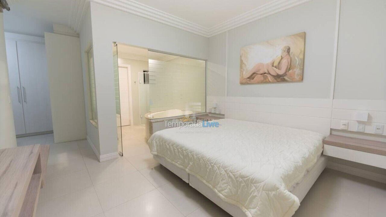 Apartment for vacation rental in Itapema (Centro)