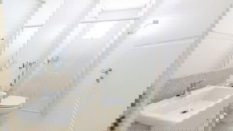 Apartment for rent in front of the sea with 4 suites in the center of Itapema