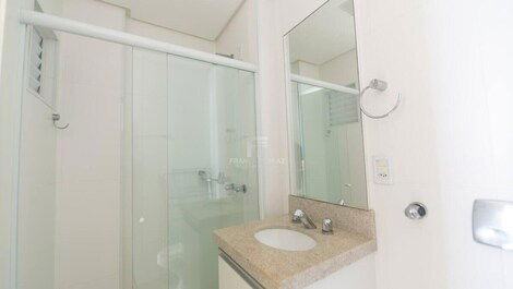 Apartment for rent in front of the sea with 4 suites in the center of Itapema