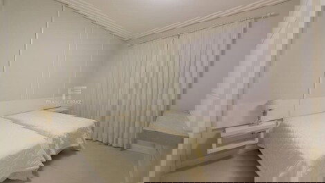 Apartment for rent in front of the sea with 4 suites in the center of Itapema