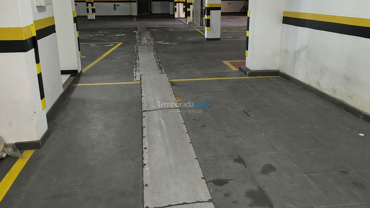 Garagem Apartamento para aluguel de temporada em Itapema (Meia Praia)