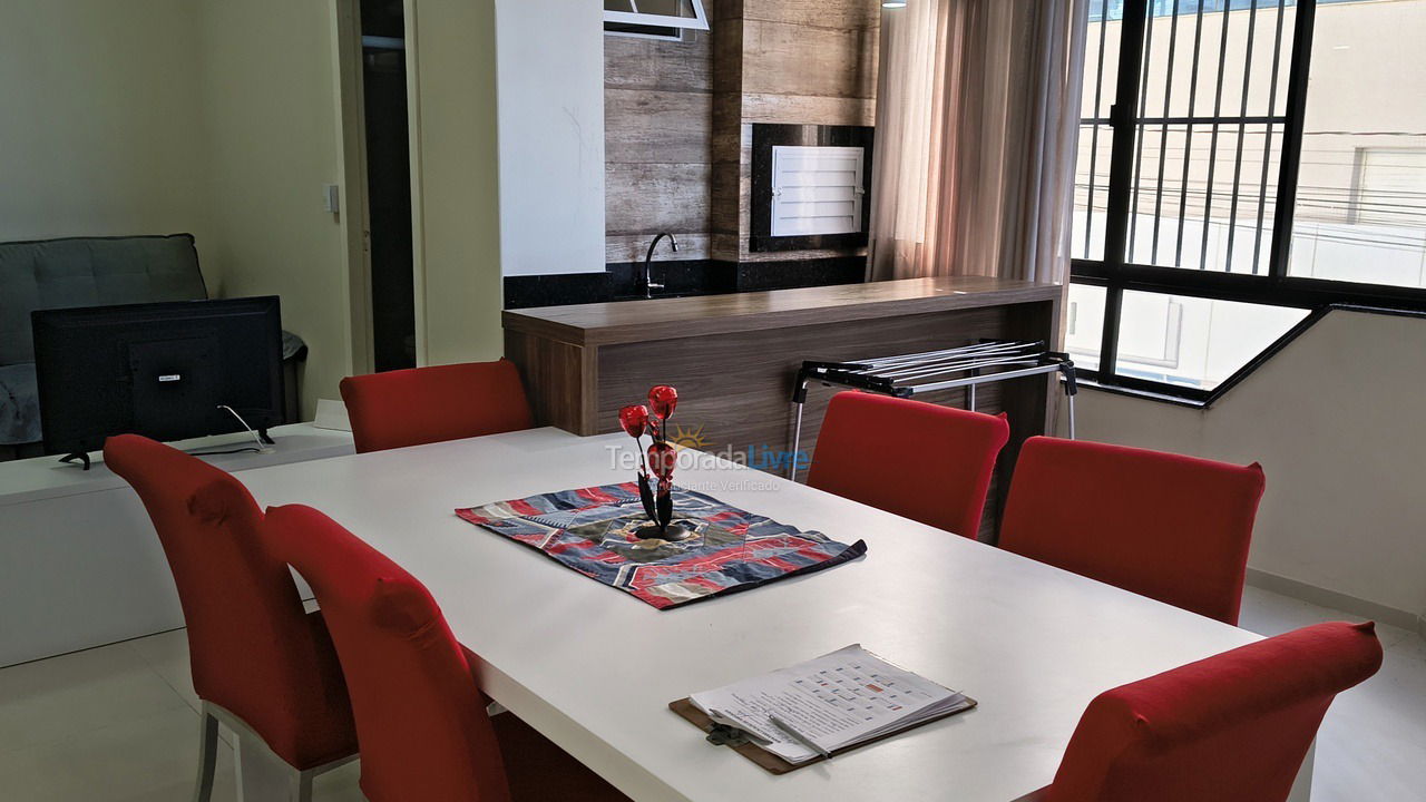 Sala de jantar Apartamento para aluguel de temporada em Itapema (Meia Praia)