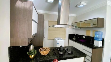 GROUND FLOOR APARTMENT ON AVENIDA PRAIA CANTO GRANDE