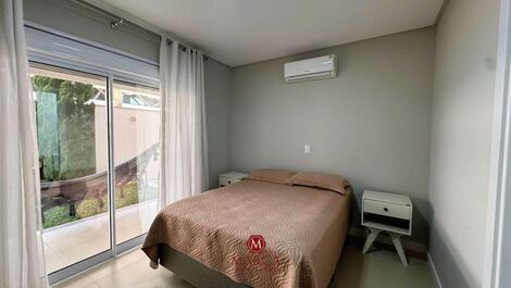 AP311 - APTO TÉRREO A POUCOS PASSOS DO MAR