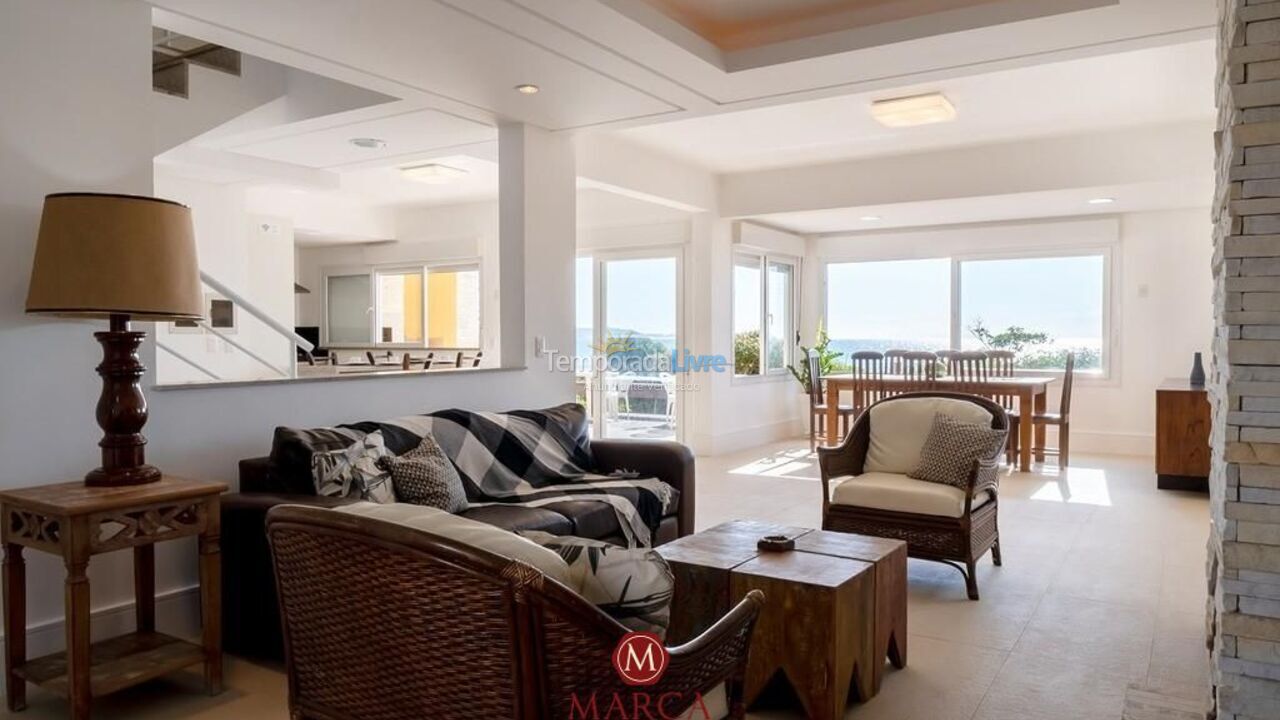 Casa para aluguel de temporada em 