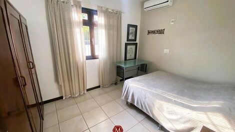 CASA CON BICICLETA y kayak PLAYA EN ESQUINA