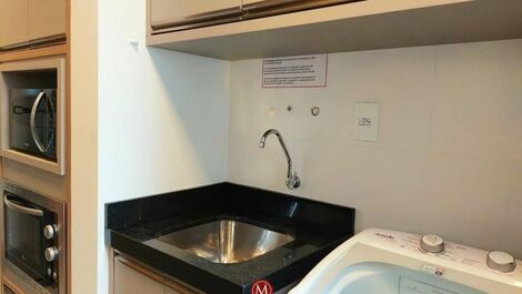 AP372-D - APTO EM EDIFICIO COM PISCINA