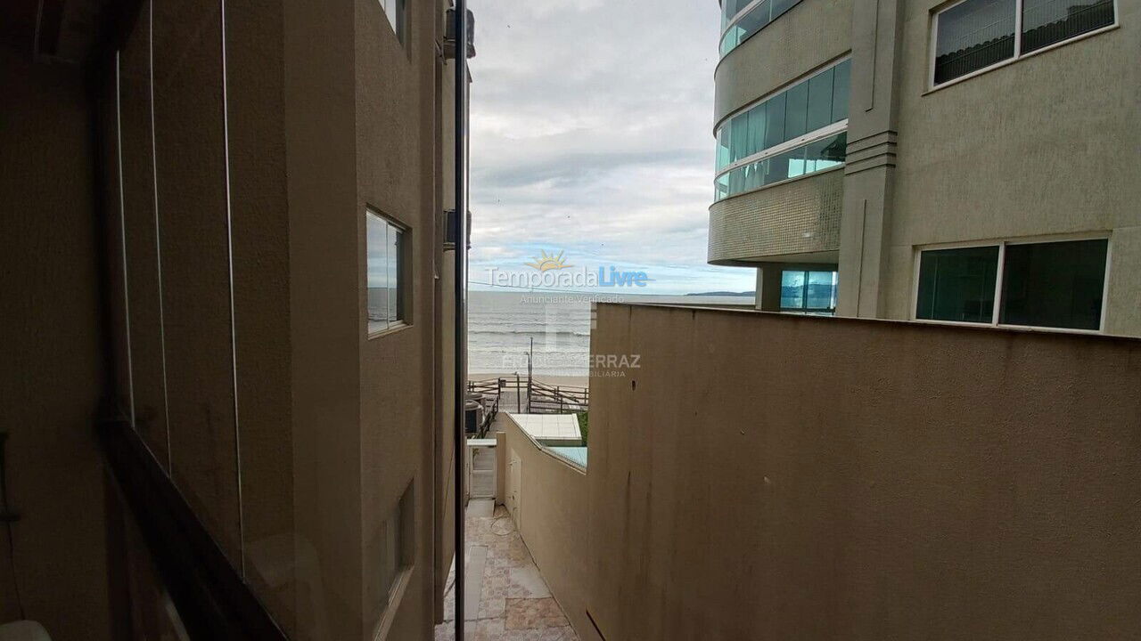 Apartment for vacation rental in Itapema (Centro)