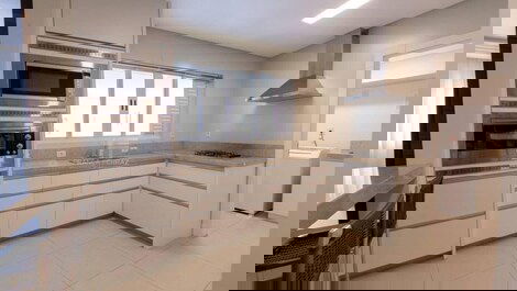 Apartamento 3 dormitórios para temporada Centro-itapema