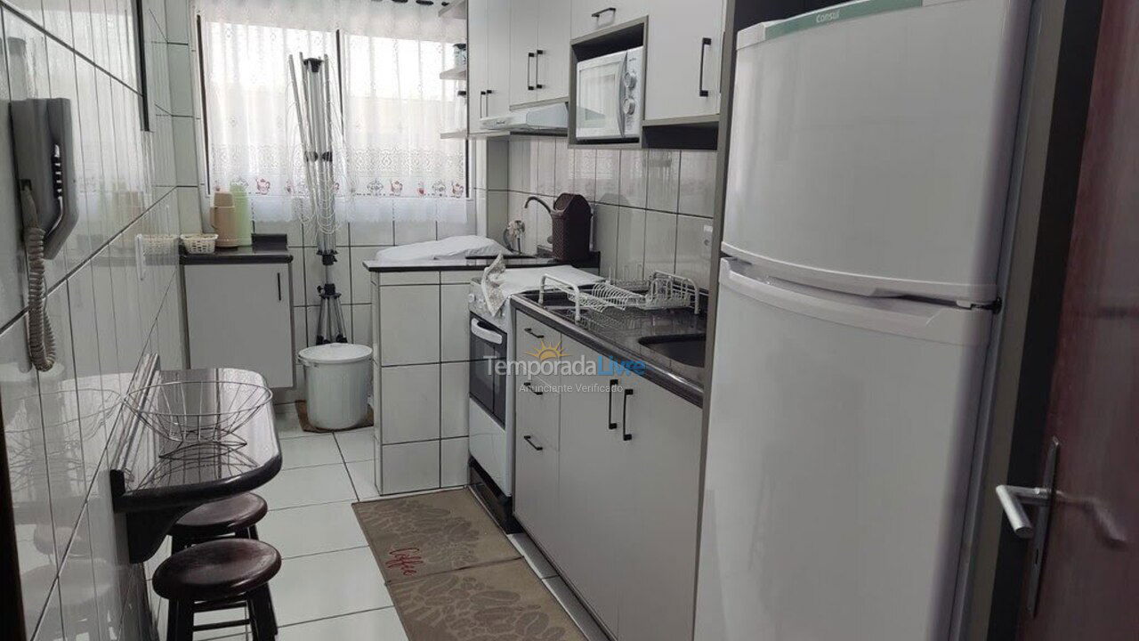 Apartamento para alquiler de vacaciones em Itapema (Meia Praia Quadra do Mar)